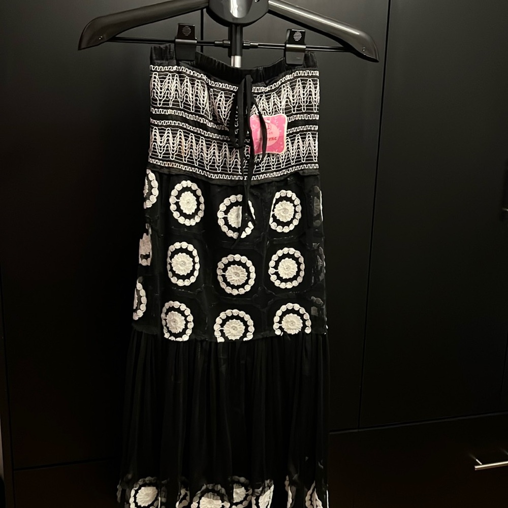 BNWT: Long black lace skirt size small